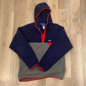 Men’s Patagonia synchilla pullover with hood